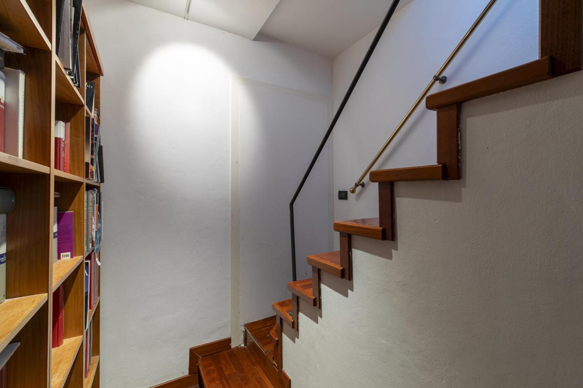 Nice Lovely Attic For 4 Person With Wifi - A/C เวนิส ภายนอก รูปภาพ